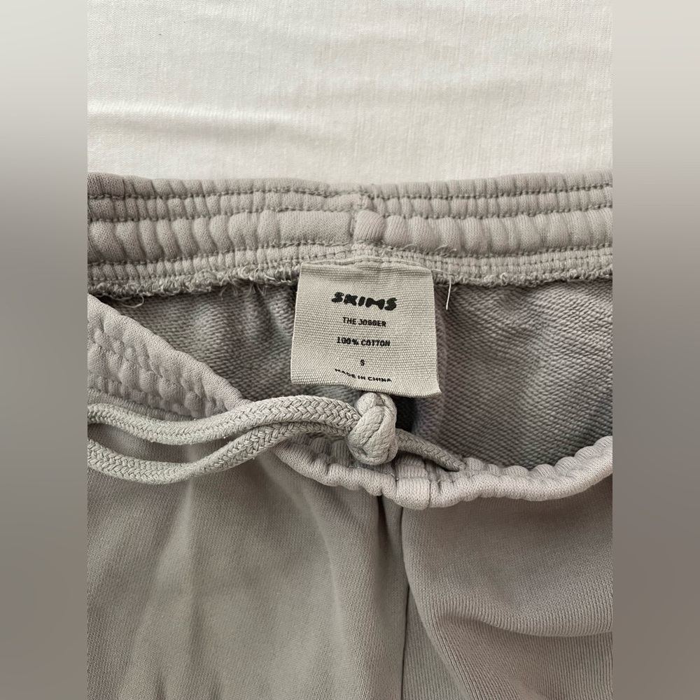 SKIMS “The Jogger” Sweatpants - Light Gray - Size S